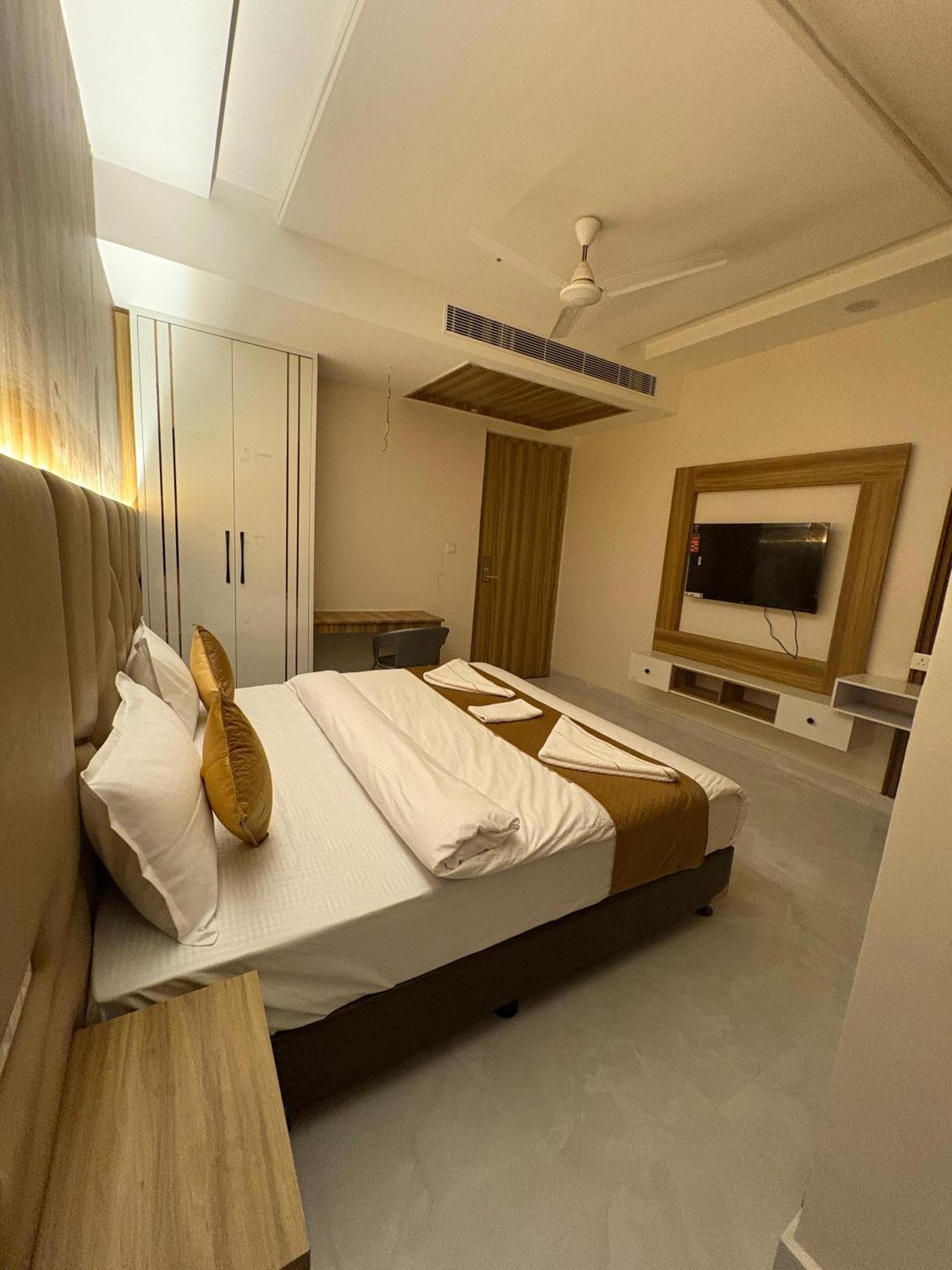 The Janki Hotel Ayodhya Екстер'єр фото