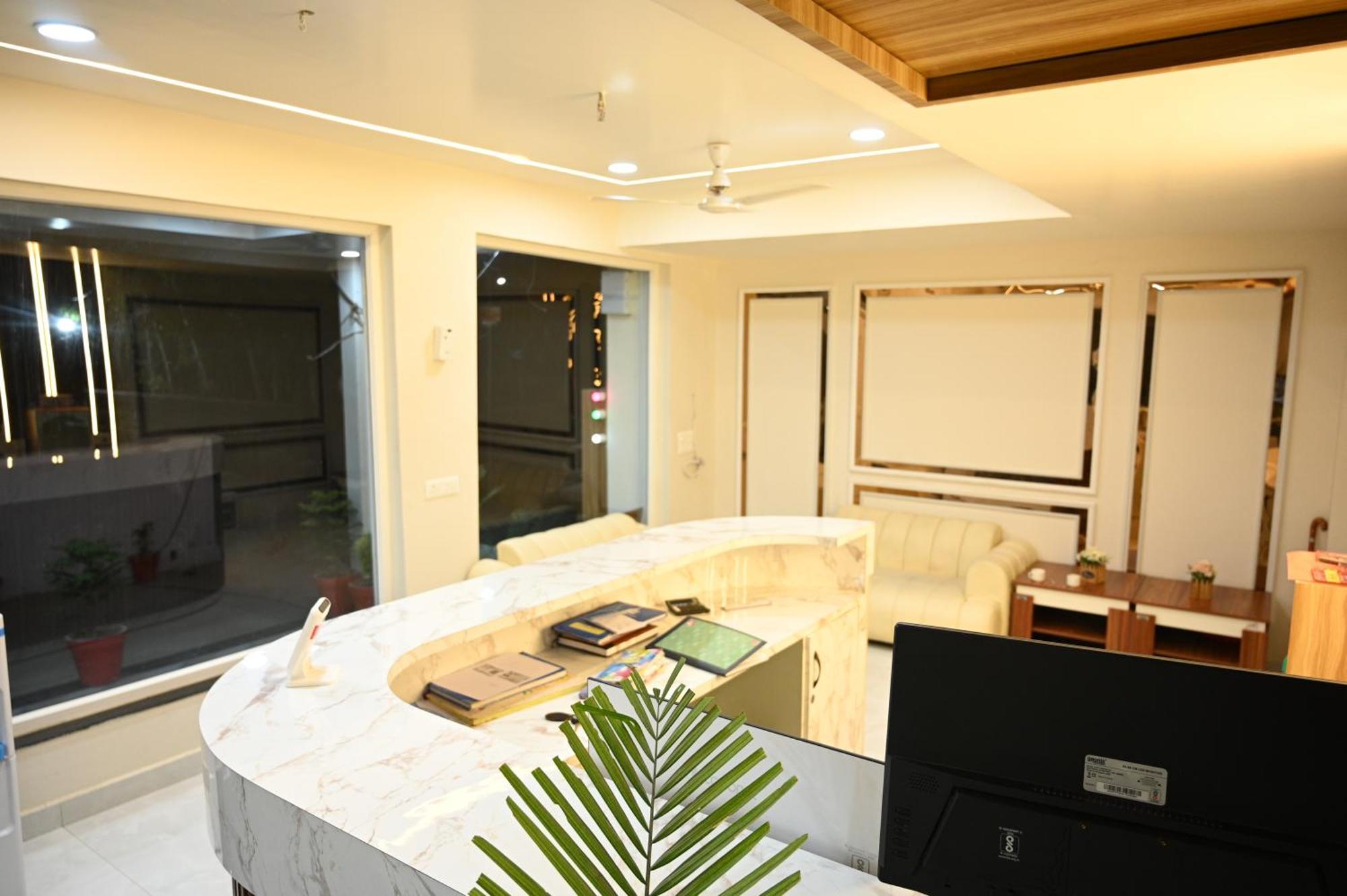 The Janki Hotel Ayodhya Екстер'єр фото