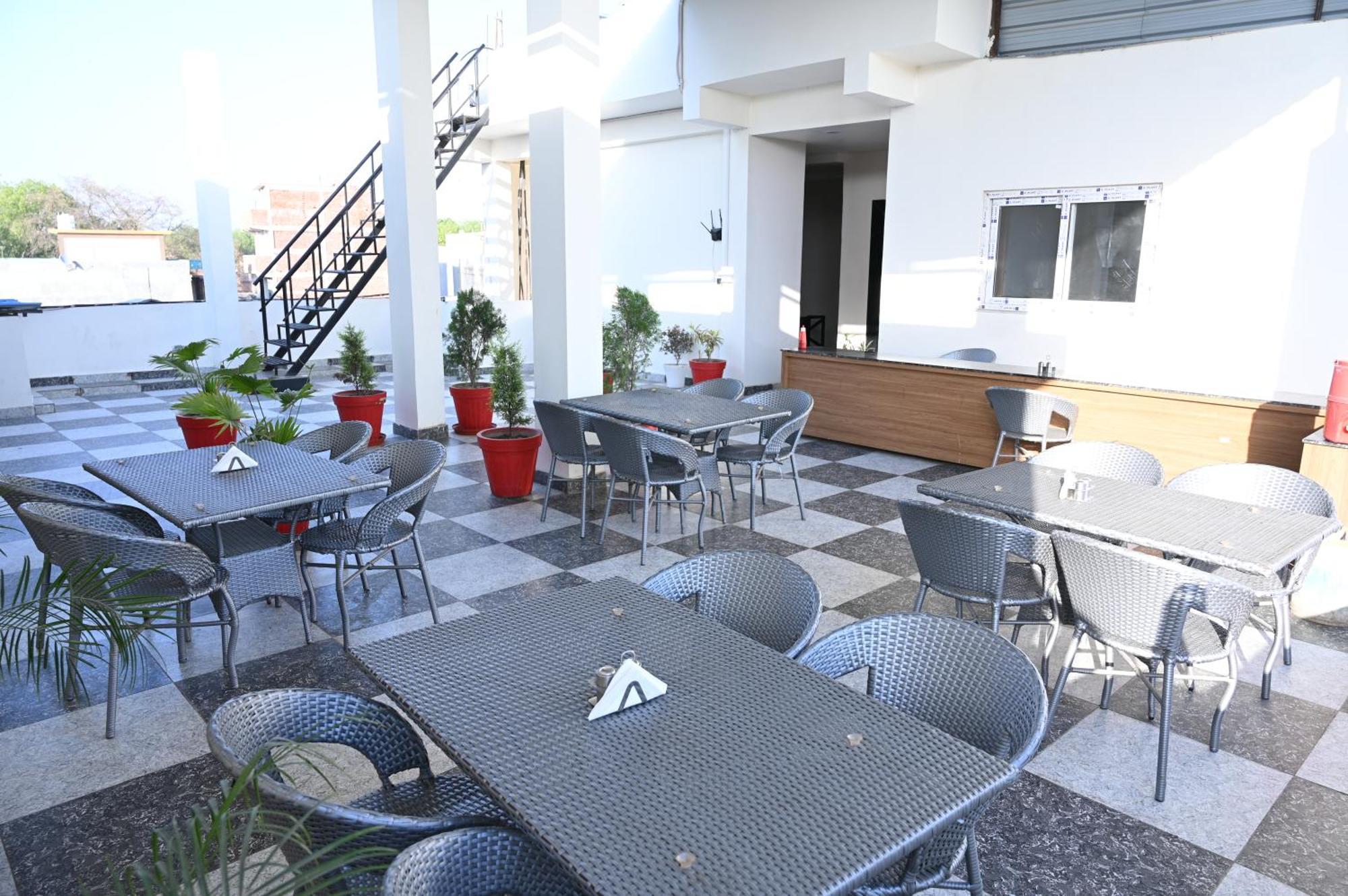 The Janki Hotel Ayodhya Екстер'єр фото